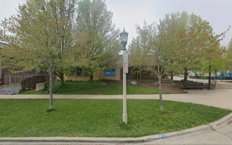 1011 S Lombard Ave