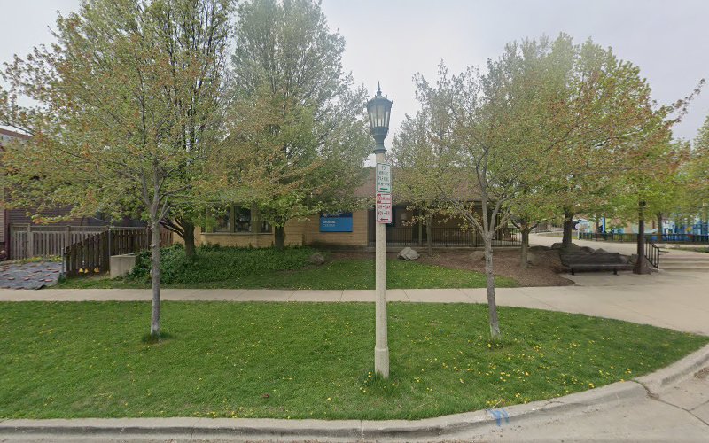 1011 S Lombard Ave