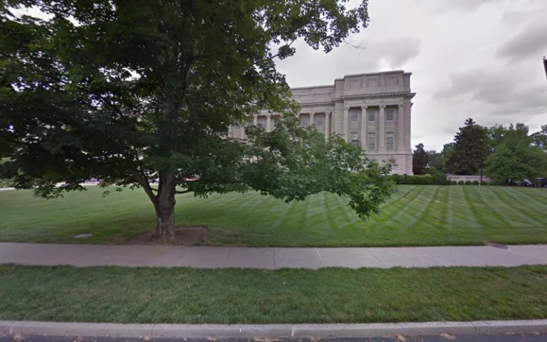 700 Capital Ave