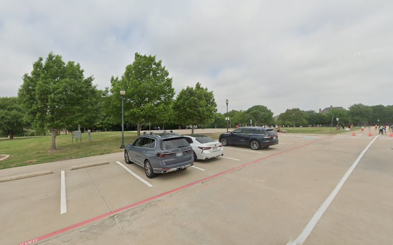 8220 Wade Blvd