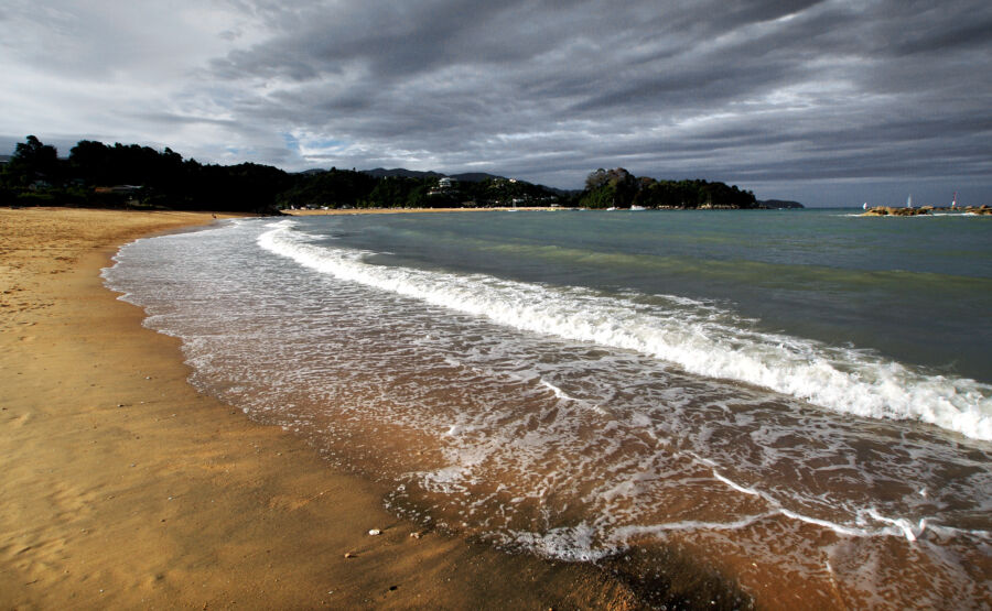 18,000ft tandem skydive over Abel Tasman Review