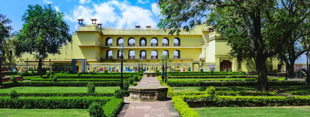 Abheda Mahal Travel Forum Reviews