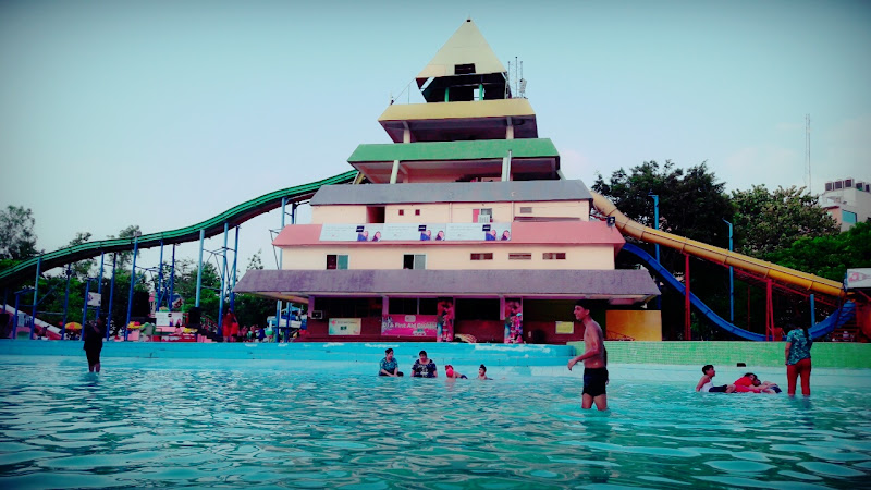 Anandi Water Park, Lucknow