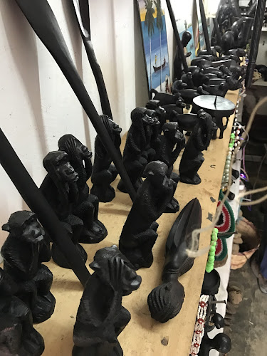 Ayayoru Carvings and Tours