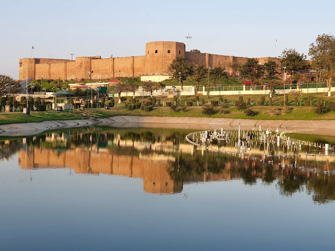 Bahu Fort