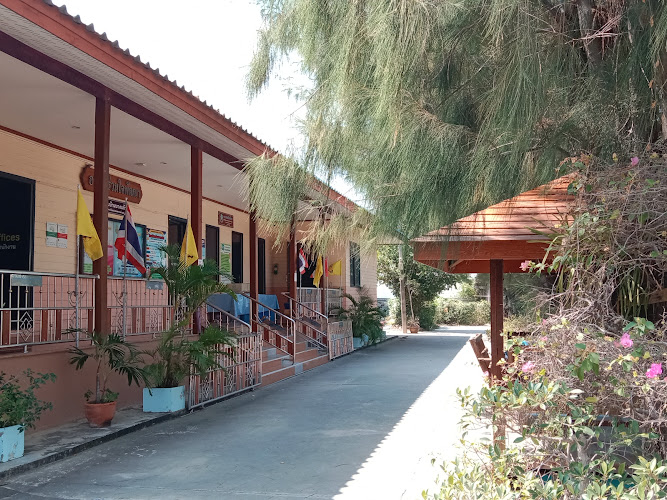 Ban Bang Kaeo School