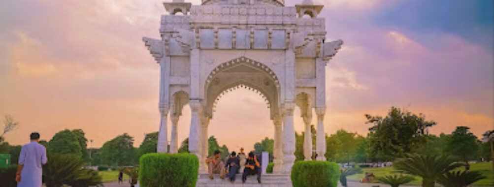 Baradari Travel Forum Reviews