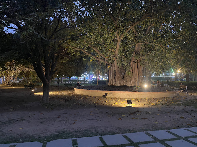 Baradari Park