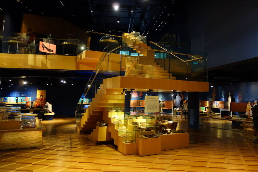 Bata Shoe Museum