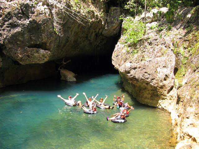 Belize Cave Tubing & Jungle Zipline