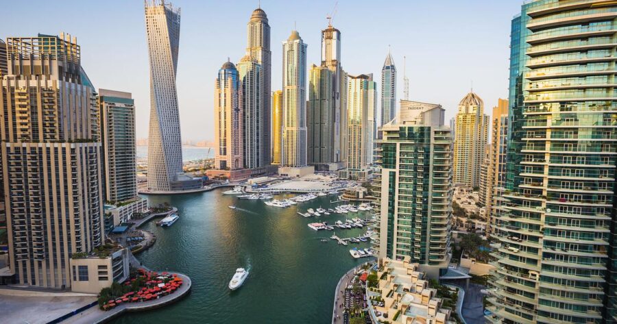Best Times to Travel Avoiding Extreme Weather