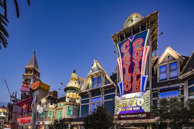 Best Western Plus Casino Royale–Center Strip