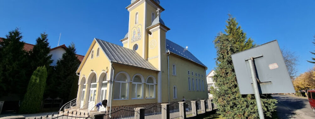 Biserica Sfinții Arhangheli Mihail și Gavril Travel Forum Reviews