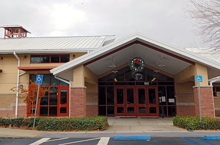 Brentwood Senior Activity Center