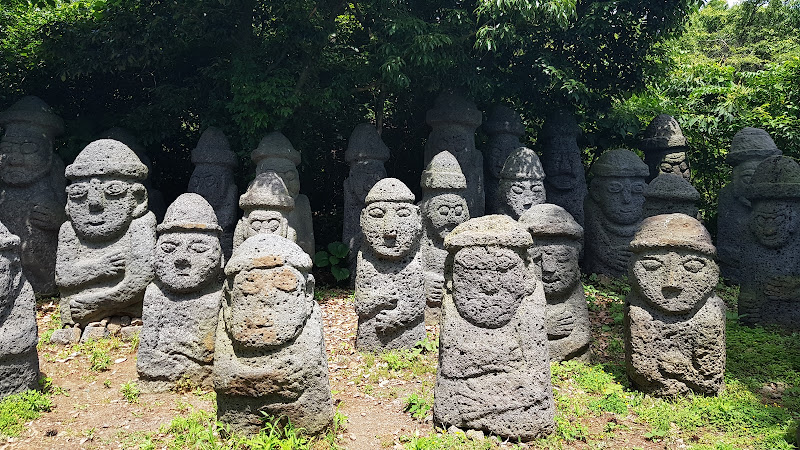 Bukchon Dol Hareubang Park