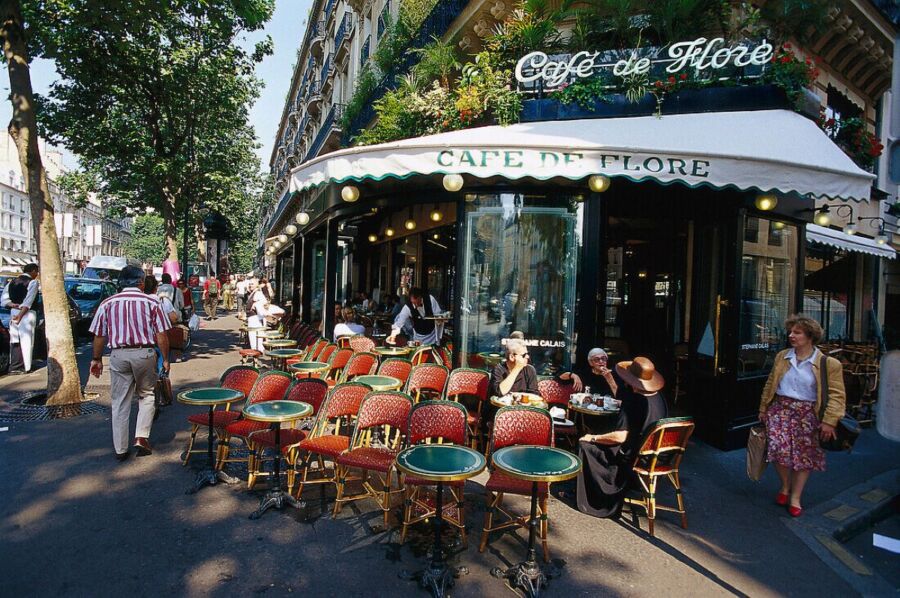 Café Culture and People-Watching Spots