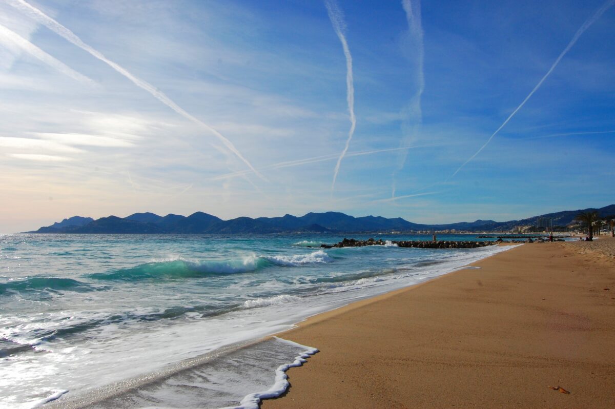 Private Exclusive History Walk through Cannes with a Local Expert Review