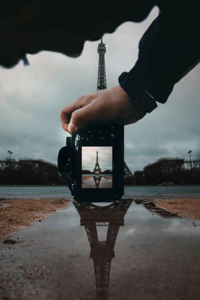 Capturing the eiffel tower