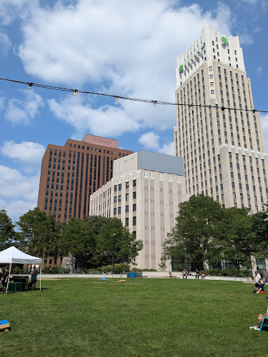 Cascade Plaza