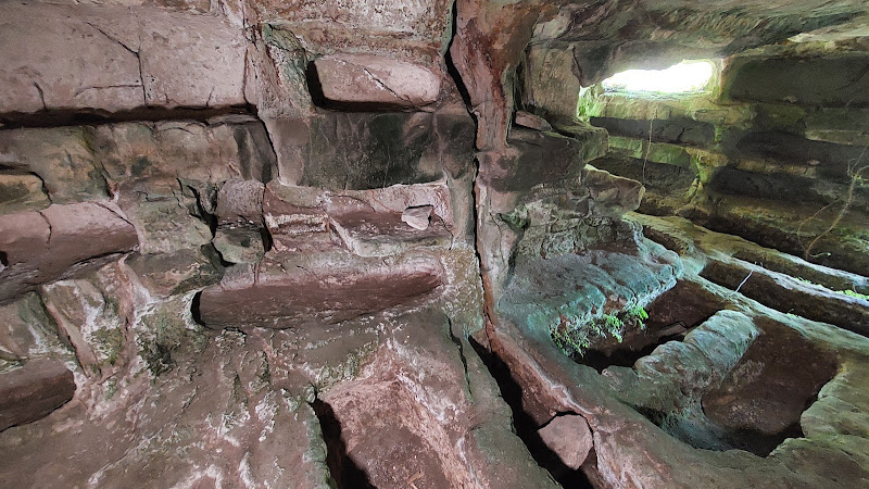 Catacombe di Cava Celone