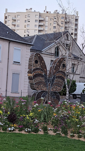 Chelles