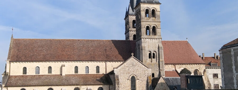 Collegiate Church of Notre-Dame Travel Forum Reviews
