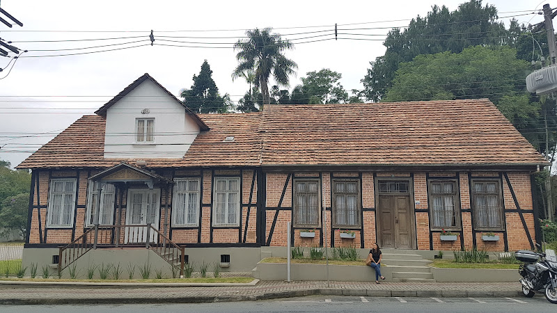 Colonial Family Museum