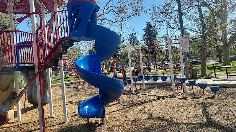 Crane Park