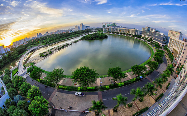 Crescent Lake Park