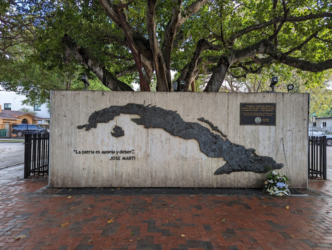 Cuban Memorial Boulevard Park