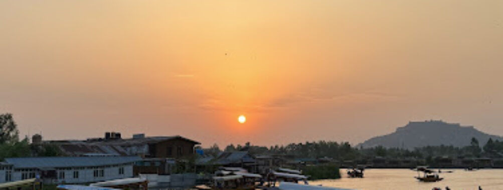 Dallake Shikara ride Ghat no 03 by Houseboat New Manila Travel Forum Reviews