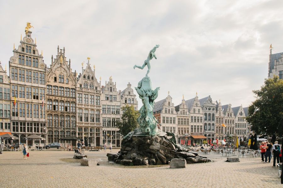 Day Trips and Regional Attractions