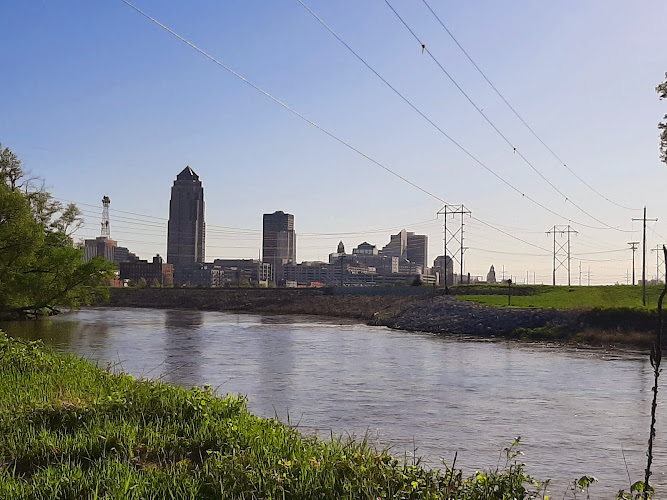 Des Moines