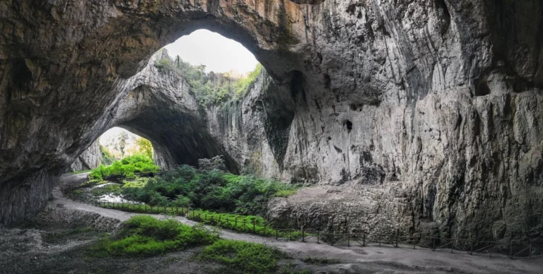 Devetashka Cave