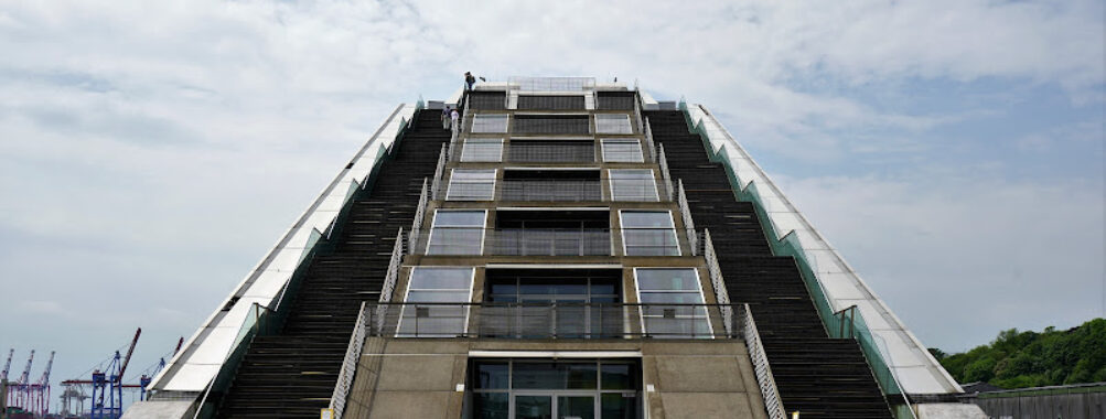 Dockland Travel Forum Reviews