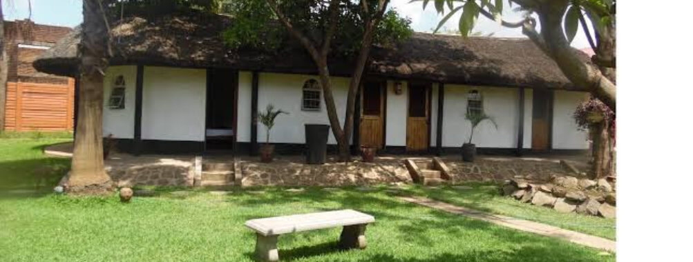 Doogle's Lodge Travel Forum Reviews