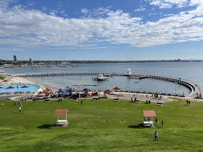 Eastern Beach Reserve