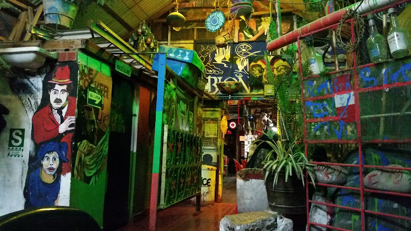 El Bandido Pizzeria Pisco Bar.