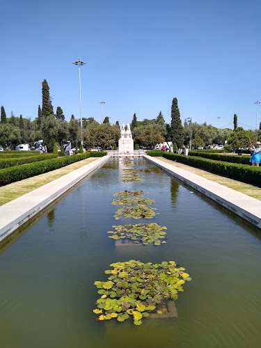 Empire Square Garden