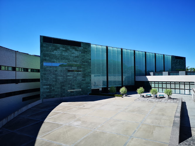 Estonian Art Museum (KUMU)