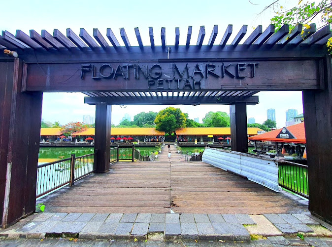 Floating Market - Pettah