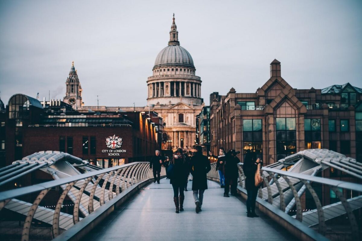From Westminster Abbey to Buckingham Palace a self-guided walking tour Review