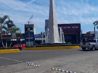 Fuente obelisco conmemorativo del 418 aniversario de la fundación de Los Reyes de Salgado, Michoacán Travel Forum Reviews