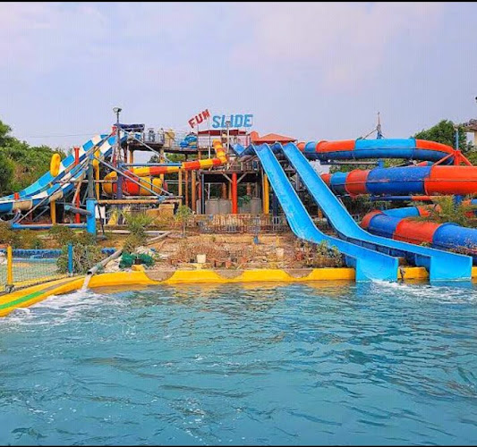 Fun N Food Water Park, New Delhi