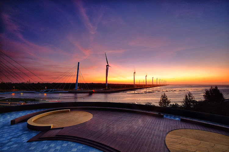 Gaomei Wetlands Visitor Center