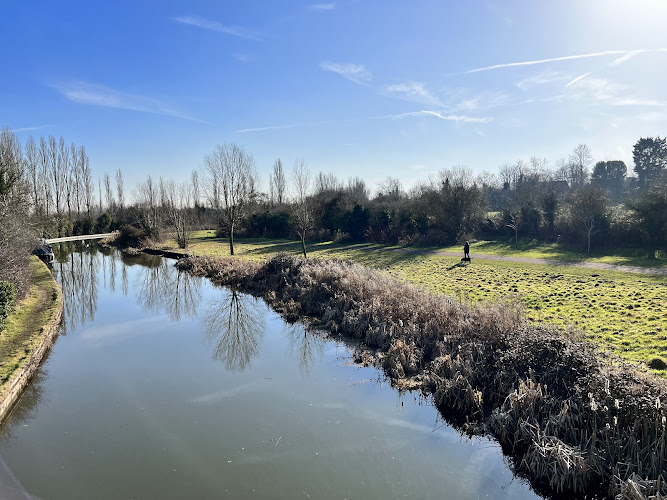 Great Linford Park