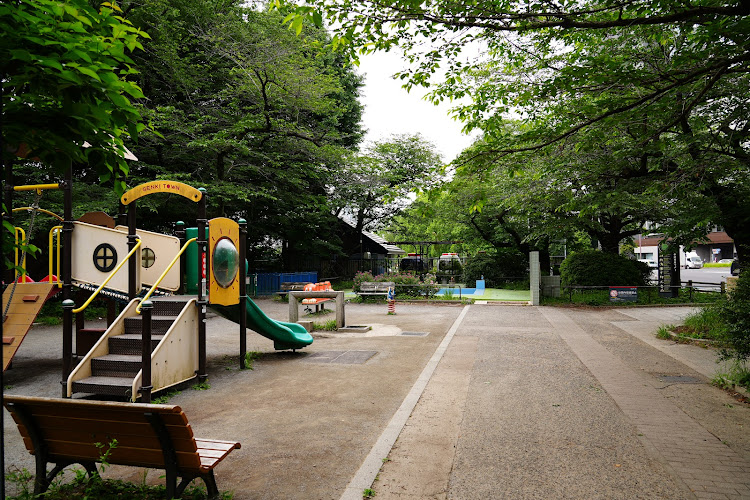 Hanzōmon Kids Pond