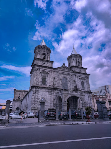 Holy Rosary Parish Church (Pisamban Maragul)
