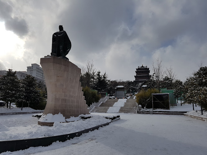 Huancuilou Park