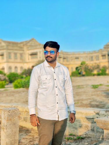 Hujoor palace